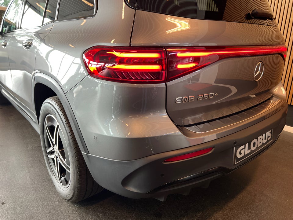 Mercedes EQB250+ AMG Premium 5d
