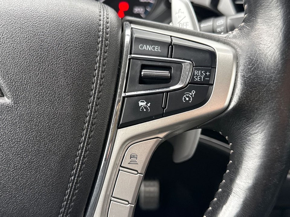 Mitsubishi Outlander 2,4 PHEV Intense CVT 4WD 5d