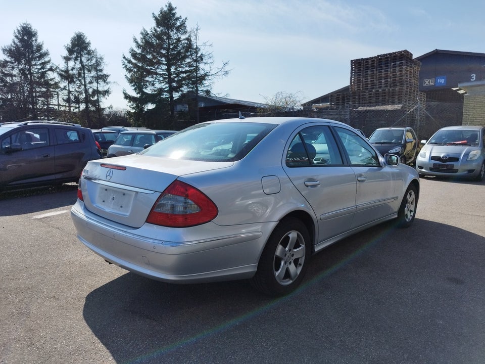 Mercedes E280 3,0 Elegance aut. 4d