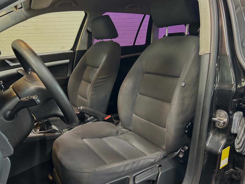 Skoda Octavia 2,0 TDi Ambiente 5d