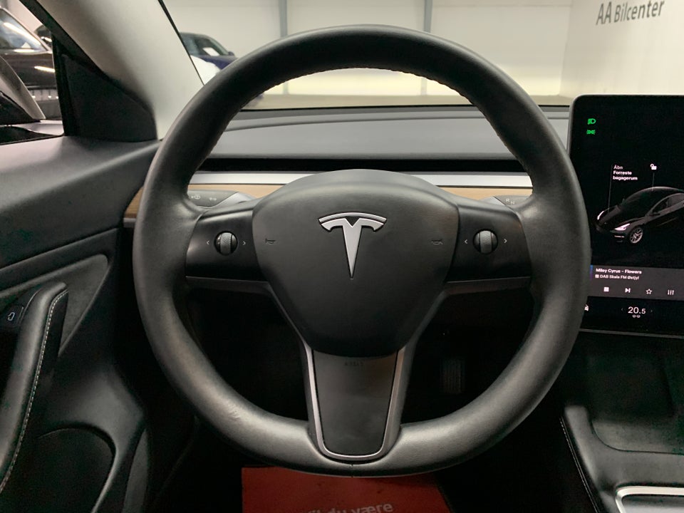 Tesla Model 3 Long Range AWD 4d