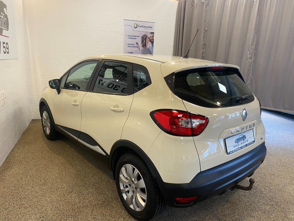 Renault Captur 0,9 TCe 90 Expression 5d