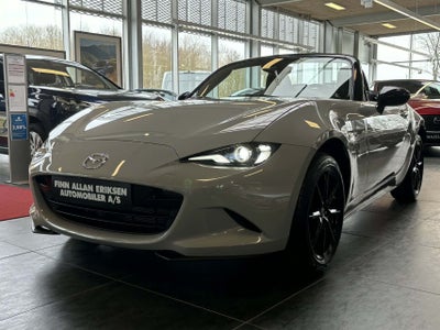 Brugt Mazda MX 5 1 5 SkyActiv G 132 Roadster Prime Line 2d Bilbasen Brugt Mazda MX 5 1 5 SkyActiv G 132 Roadster Prime Line 2d Bilbasen