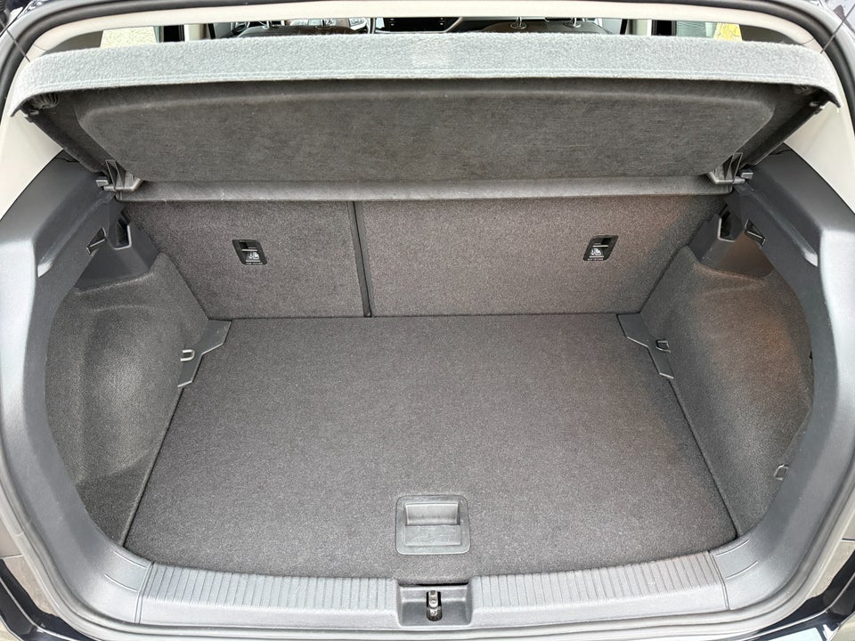 VW T-Cross 1,6 TDi 95 Life DSG 5d