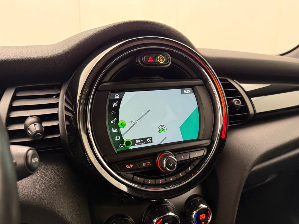 MINI Cooper SE Essential 3d