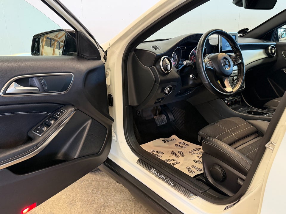 Mercedes GLA220 d 2,2 aut. Van 5d