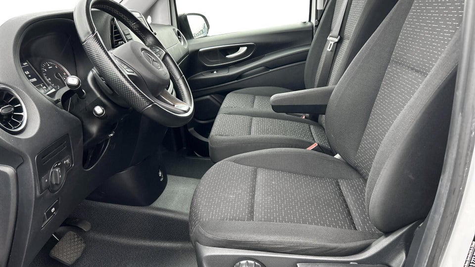 Mercedes Vito 114 2,0 CDi Kassevogn aut. L RWD