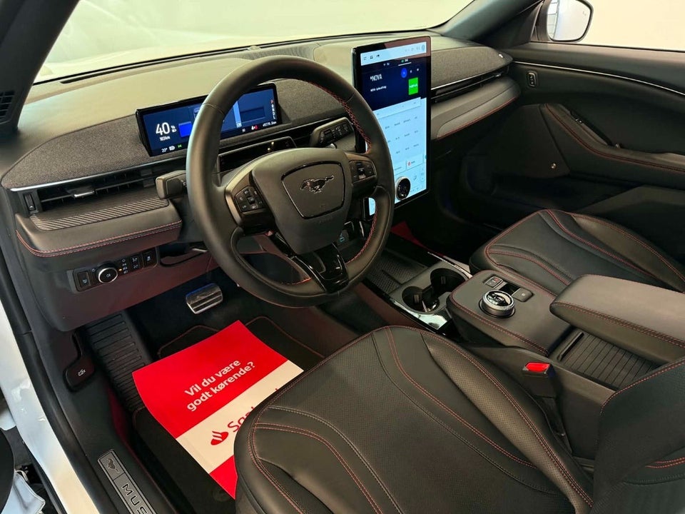 Ford Mustang Mach-E 70 Premium Standard Range 5d