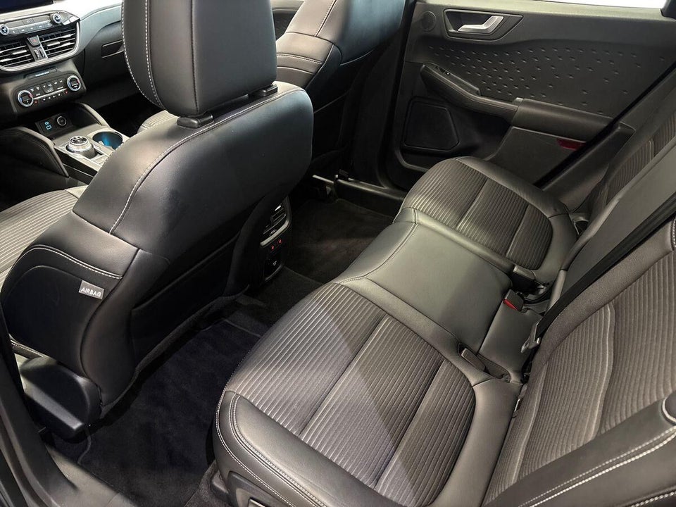 Ford Kuga 2,5 PHEV Titanium X CVT 5d