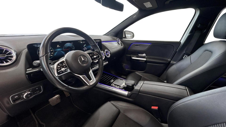 Mercedes EQA300 Progressive 4Matic 5d