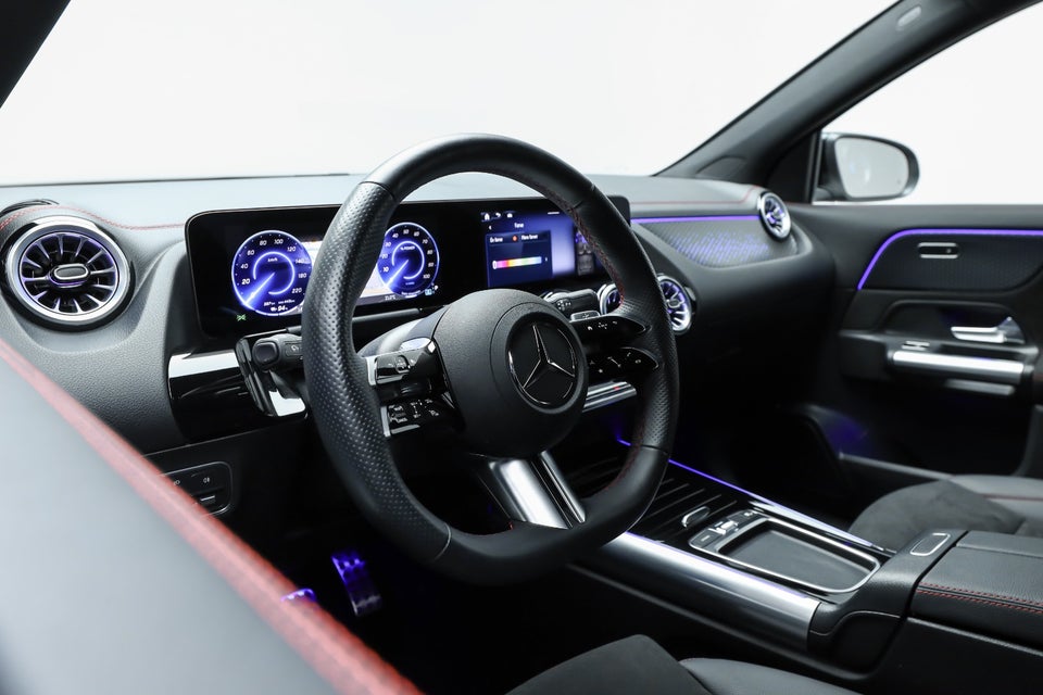 Mercedes EQA350 AMG Line 4Matic 5d