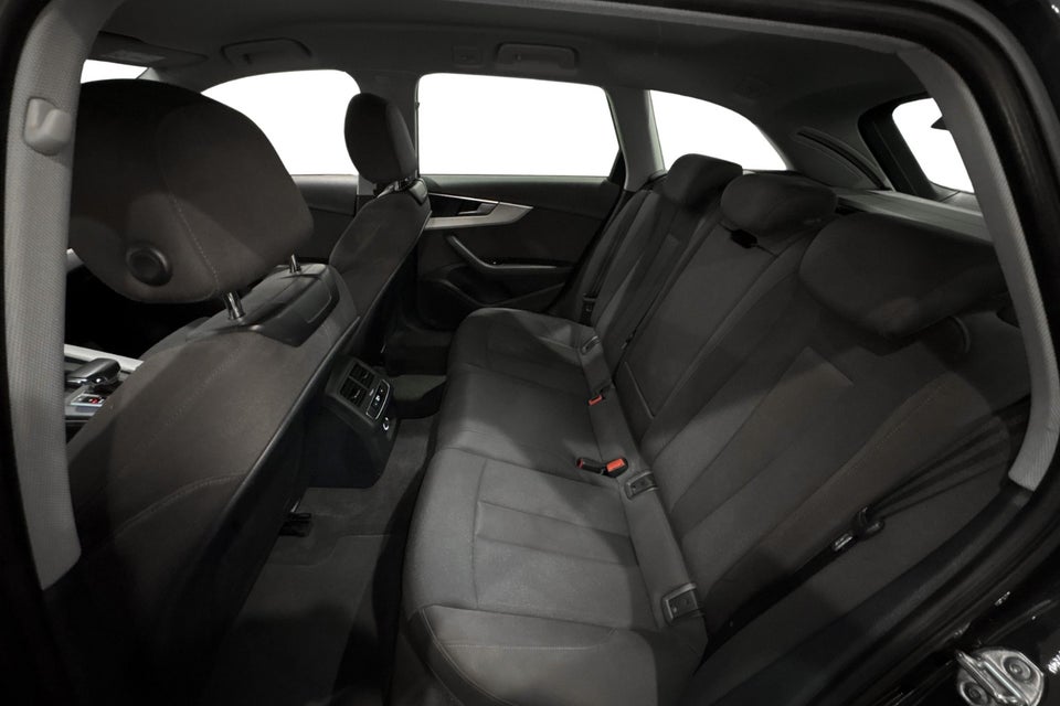 Audi A4 40 TFSi Advanced Prestige Tour plus Avant S-tr. 5d