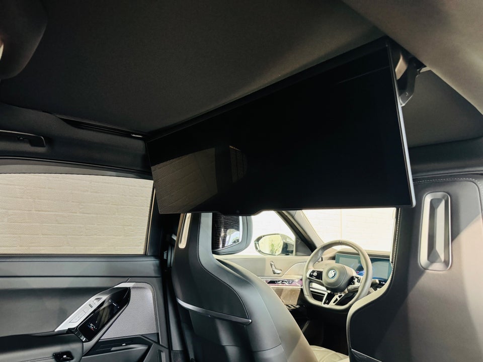 BMW i7 eDrive50 M-Sport 4d