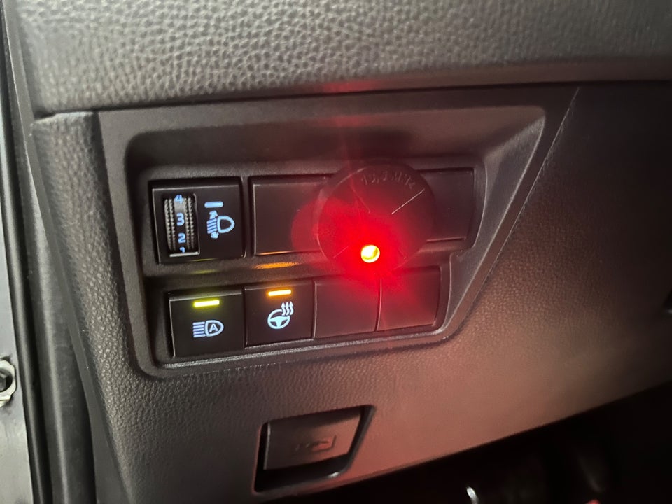 Toyota Yaris 1,5 Hybrid H1 e-CVT 5d