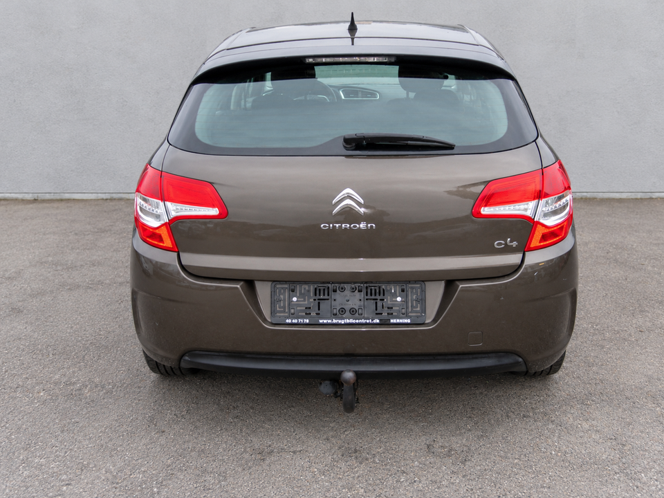 Citroën C4 1,4 VTi Attraction 5d