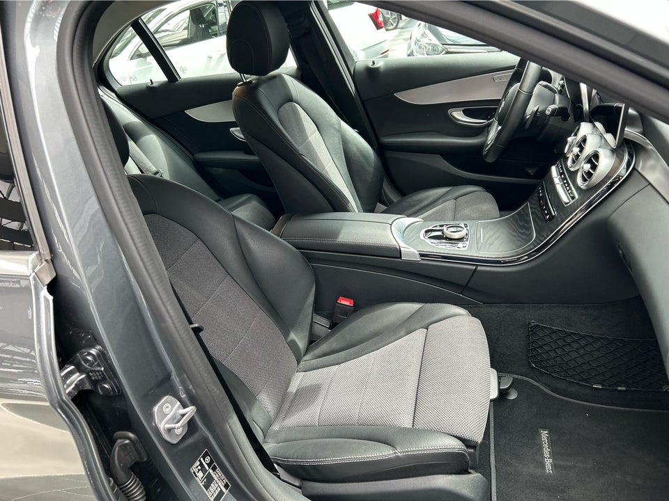 Mercedes C220 d 2,0 Advantage aut. 4d