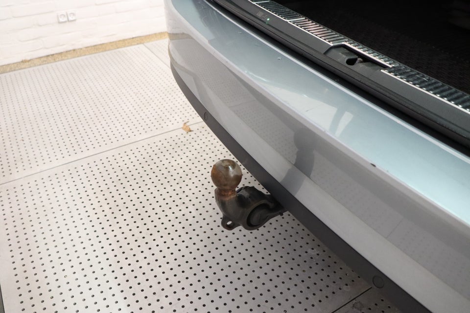 Skoda Superb 2,0 TDi 150 Style Combi DSG 5d