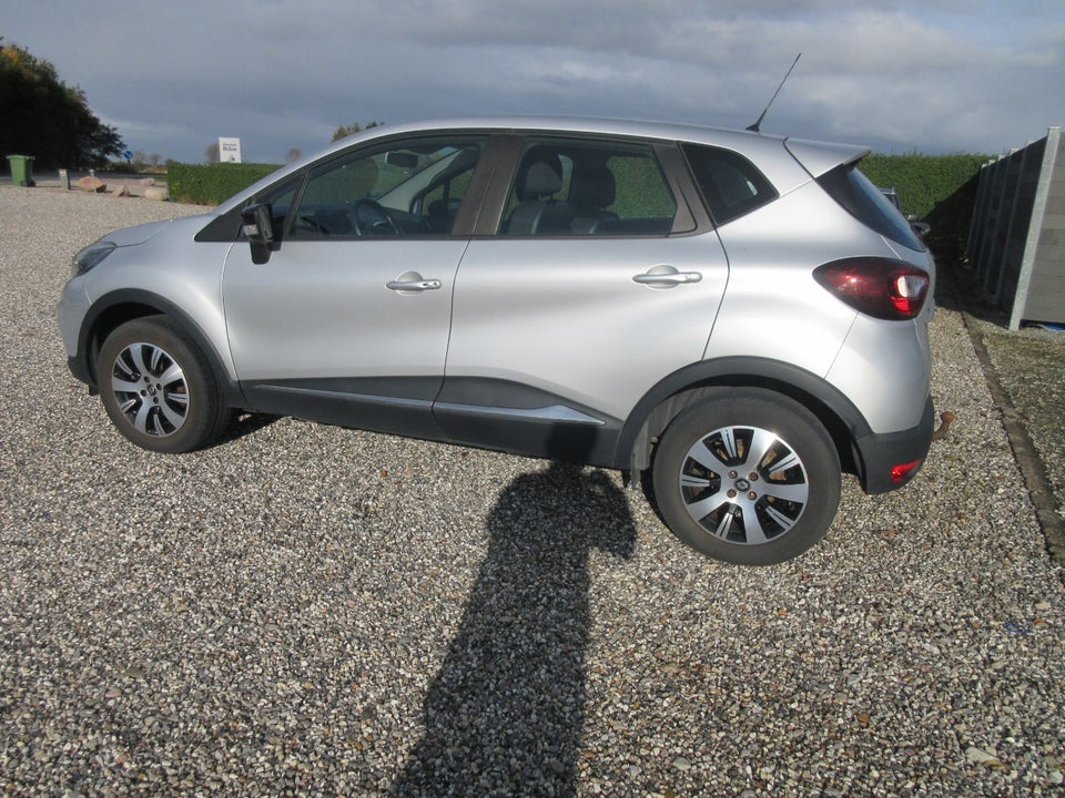 Renault Captur 1,2 TCe 120 Expression 5d