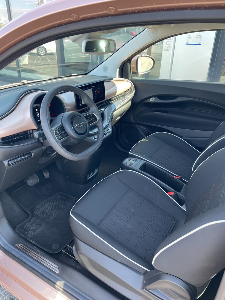 Fiat 500e 42 Icon 3+1 4d