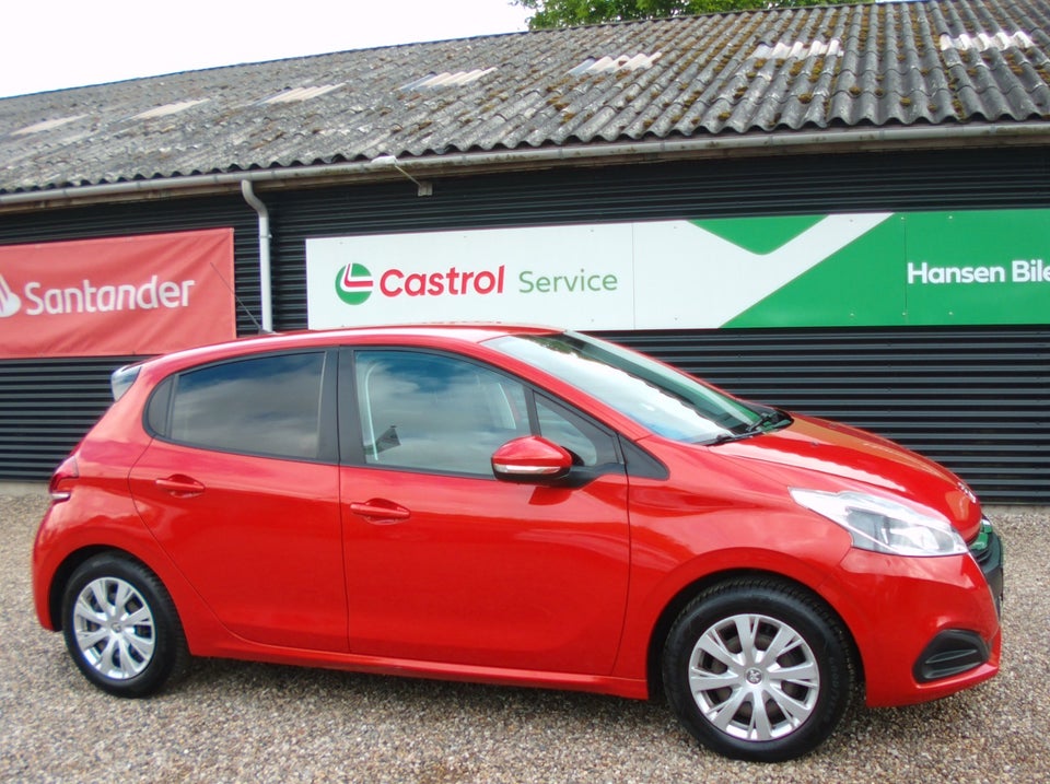 Peugeot 208 1,2 VTi 82 Strike 5d