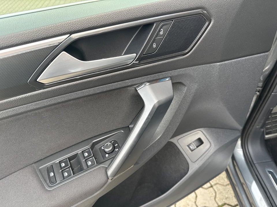 VW Tiguan 2,0 TDi 150 Highline DSG Van 5d