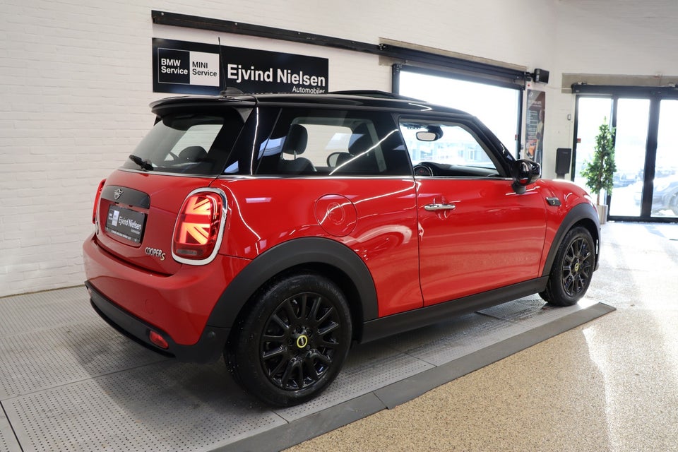 MINI Cooper SE Edition Premium Plus 3d