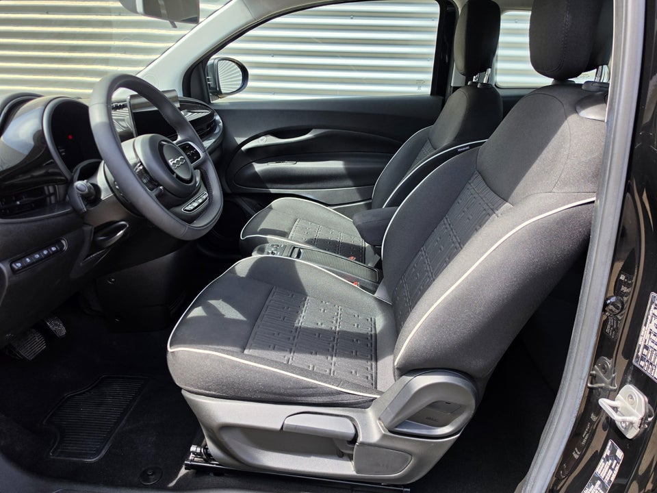Fiat 500e 42 Lusso 3d