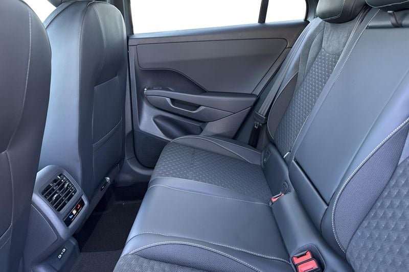 VW T-Roc 1,5 eTSi 150 R-line DSG 5d
