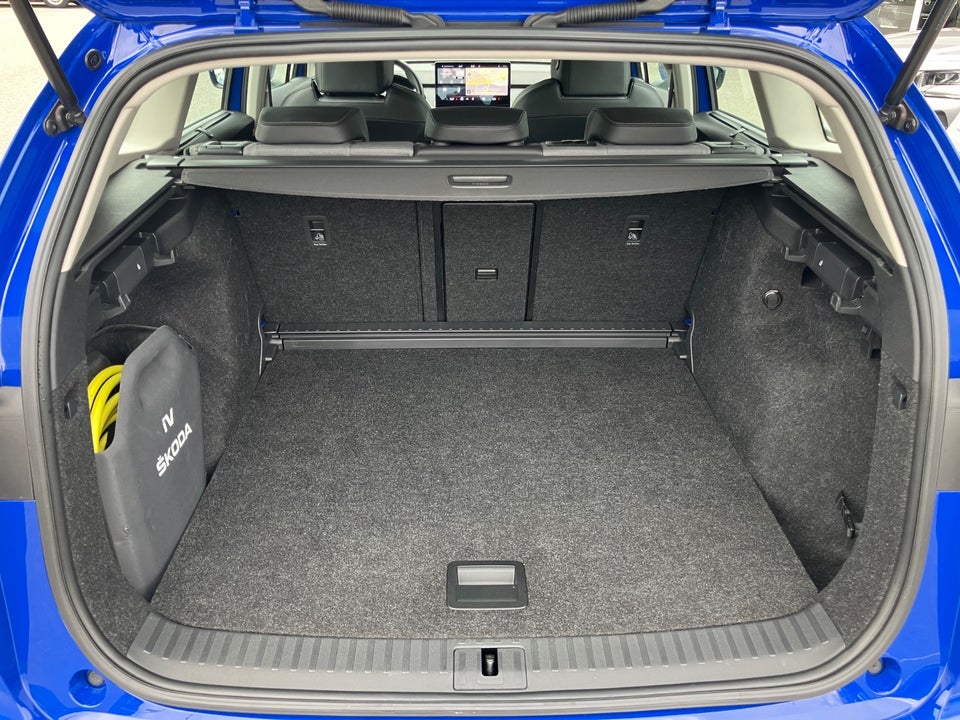 Skoda Enyaq 60 iV Loft 5d