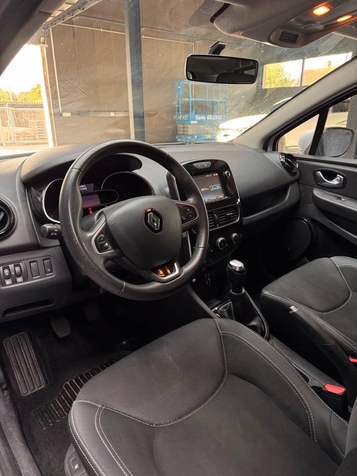 Renault Clio IV 1,5 dCi 90 Limited Sport Tourer 5d