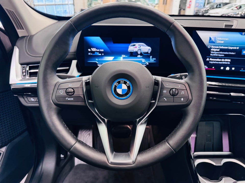 BMW iX1 eDrive20 X-Line 5d