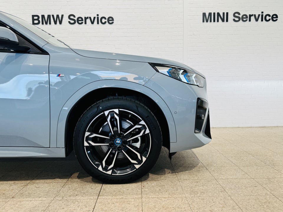BMW iX2 xDrive30 M-Sport 5d
