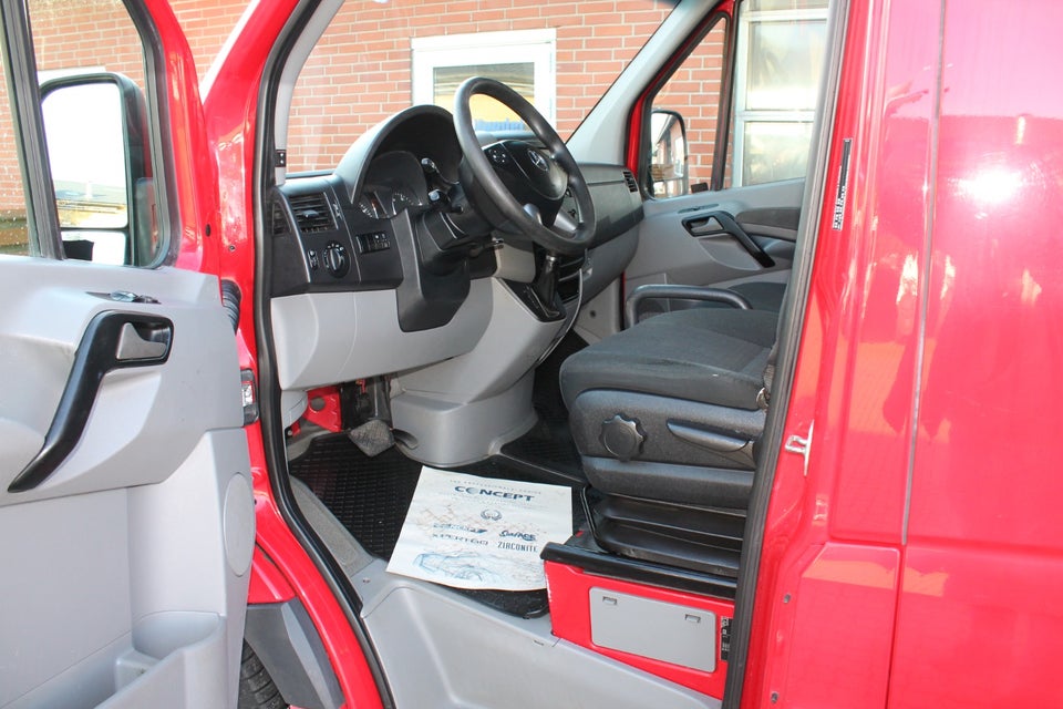 Mercedes Sprinter 316 2,2 CDi R2 Kassevogn aut. 5d