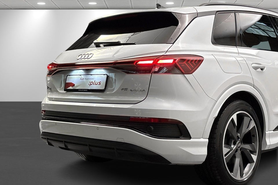 Audi Q4 e-tron 45 Progress 5d