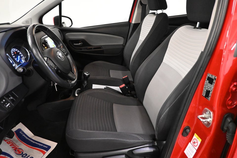 Toyota Yaris 1,0 VVT-i T2 5d