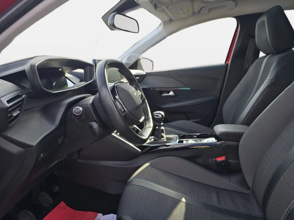 Peugeot 208 1,2 PureTech 100 Allure Sky 5d