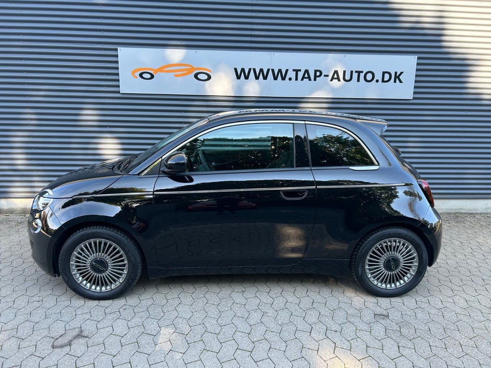 Fiat 500e 42 Icon 3d