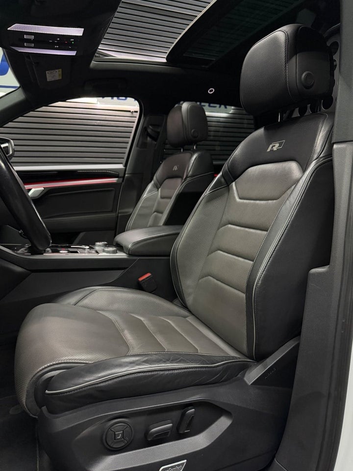 VW Touareg 3,0 TSi 340 R-line aut. 4Motion 5d