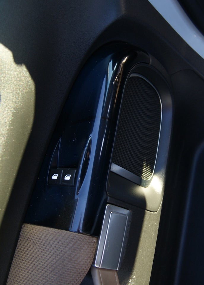 Citroën C4 Cactus 1,6 BlueHDi 100 Challenge 5d