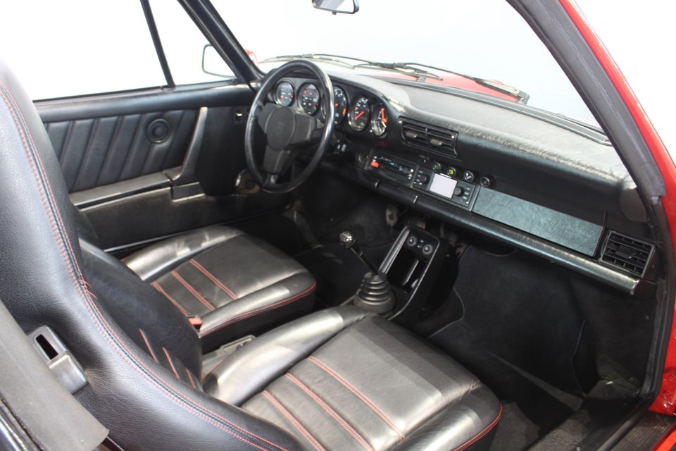 Porsche 911 3,2 Carrera Targa 2d