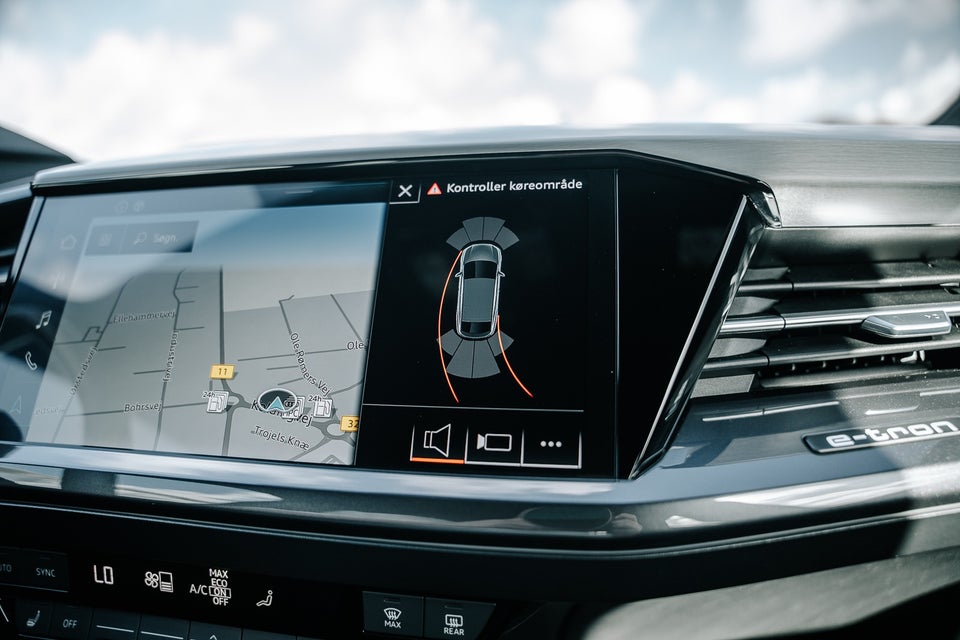 Audi Q4 e-tron 40 S-line Sportback 5d