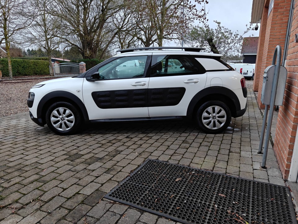 Citroën C4 Cactus 1,6 BlueHDi 100 Feel Van 5d