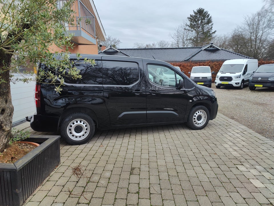 Citroën Berlingo 1,5 BlueHDi 130 L2 ProffLine+ EAT8 Van