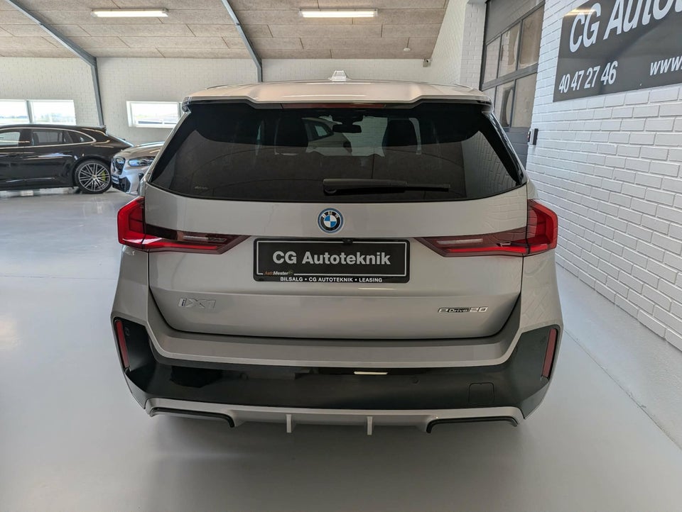 BMW iX1 eDrive20 M-Sport 5d