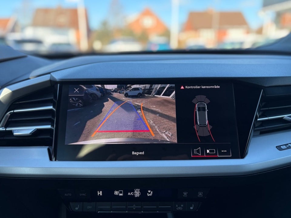 Audi Q4 e-tron 40 Advanced 5d