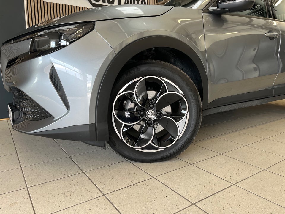 Alfa Romeo Junior Elettrica Core 5d