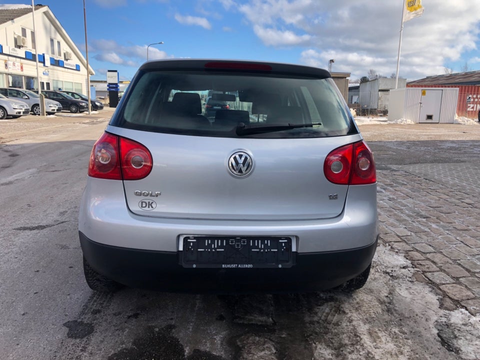 VW Golf V 1,6 Comfortline 5d