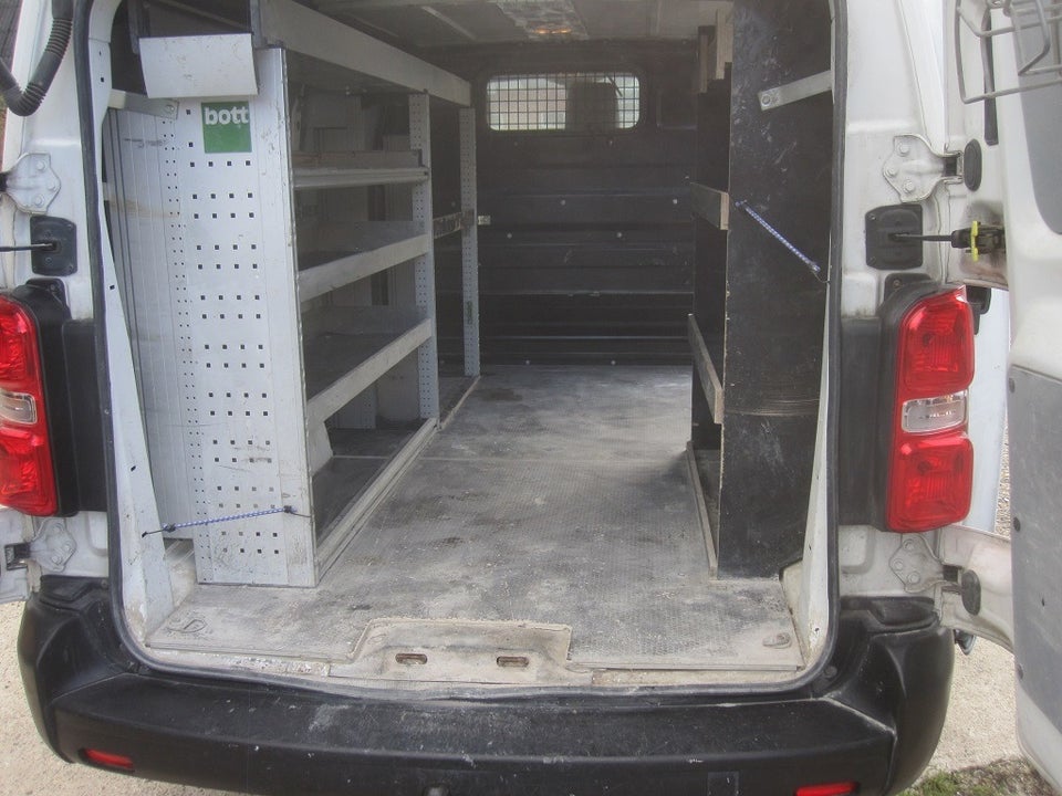 Toyota ProAce 2,0 D 120 Long Comfort 5d