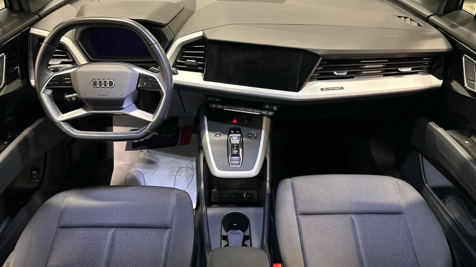 Audi Q4 e-tron 40  5d
