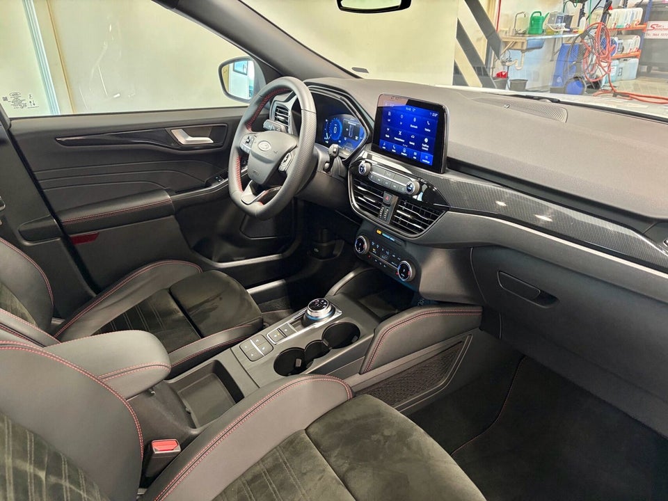 Ford Kuga 2,5 PHEV ST-Line X CVT 5d